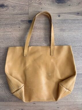 ETHIC Leather Tote